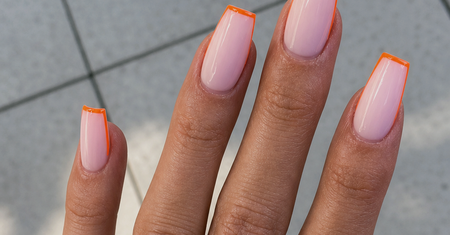 Offizielle rosa French Nails von Elly Nails Sachsenhausen